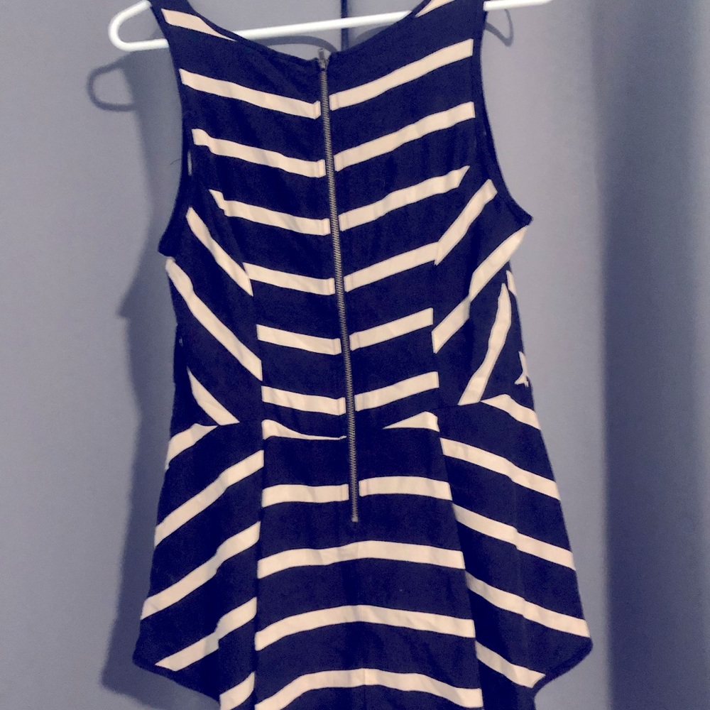 Xhilaration black and white sleeveless top